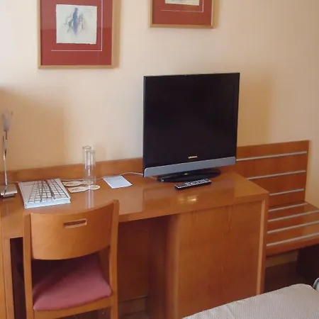 Hotel Alfonso Viii De Cuenca 3*